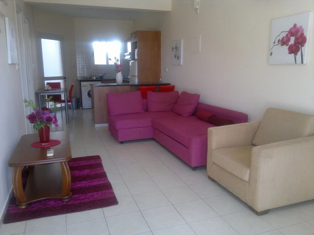 Nina's House Limassol Star