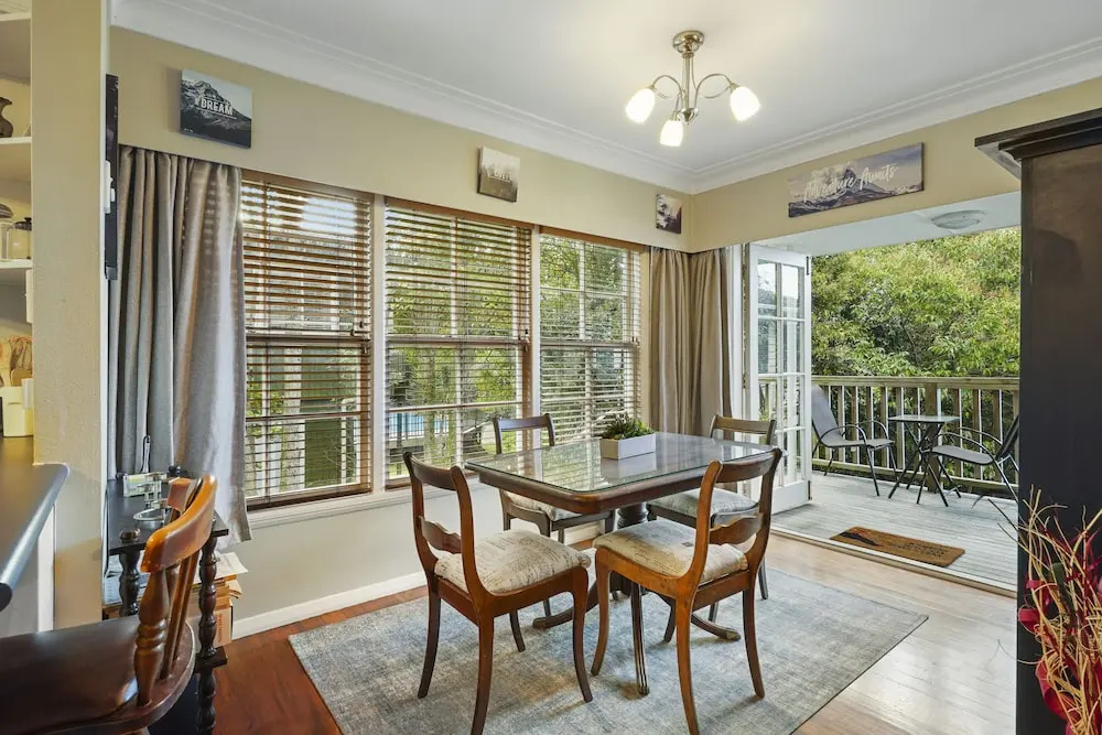 Kohi Family Home- Netflix & Gardens View