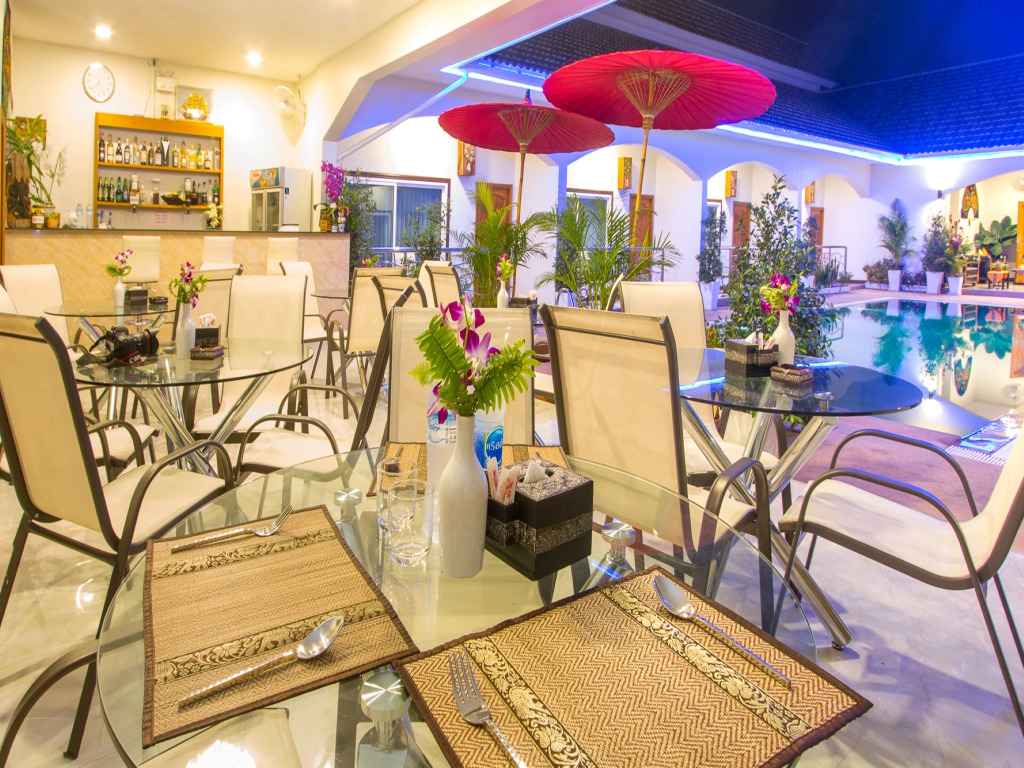 Nok Resort & Hotel
