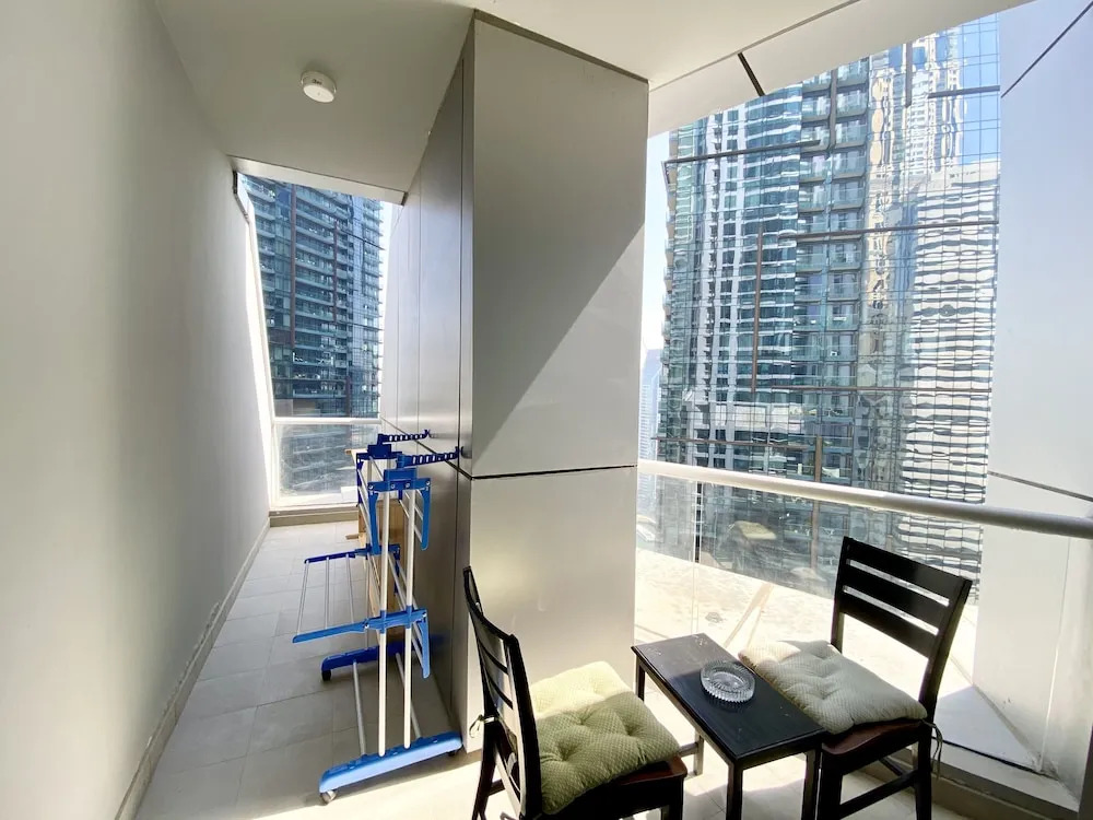 Luxury 2BR Apartment with partial Marina views