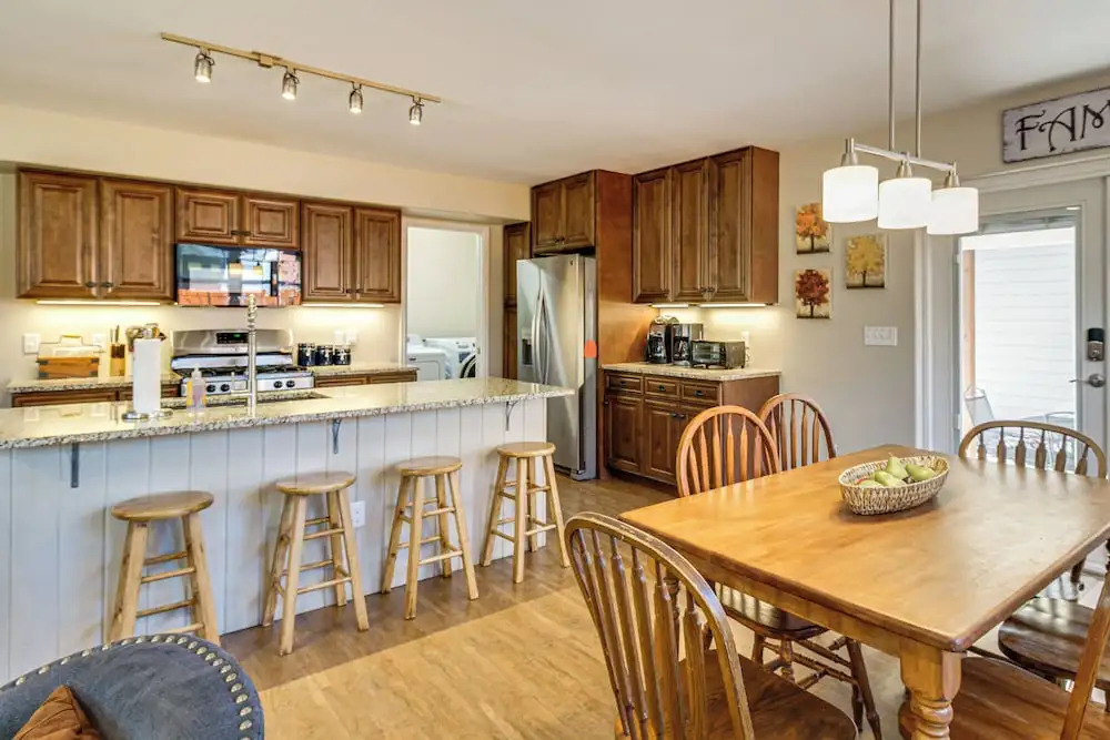 30 Mi to Crested Butte: Dog-friendly Home By River