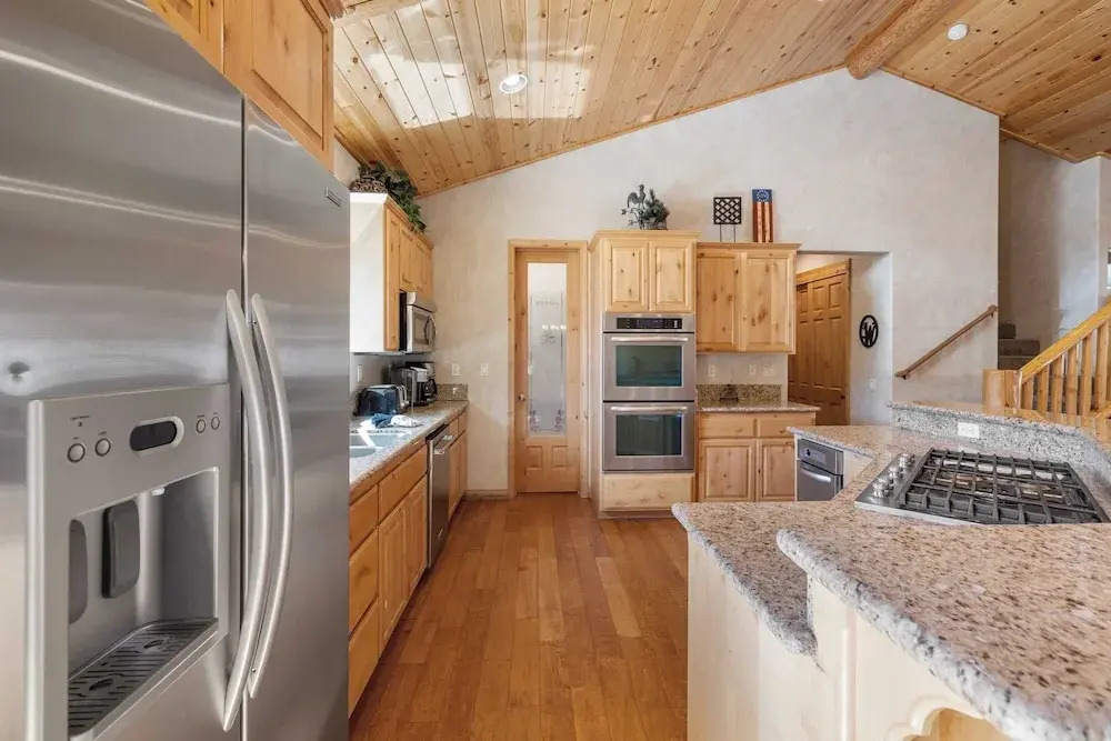 Hot Tub, Game Room, Large Deck w/ Mountain Views, 4bdr Paw Print by Avantstay
