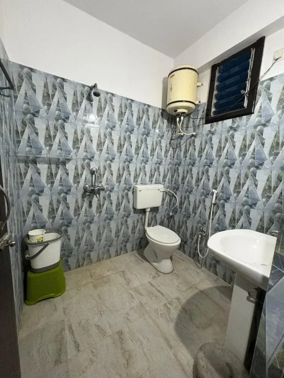 Anand Homestay