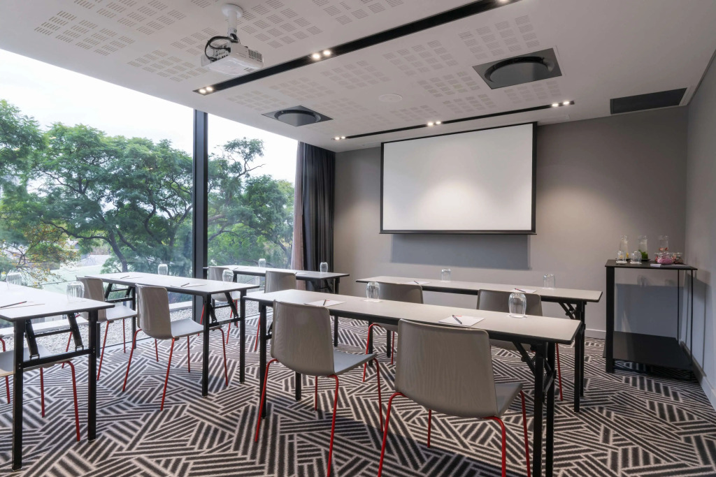 Radisson RED Hotel Johannesburg Rosebank