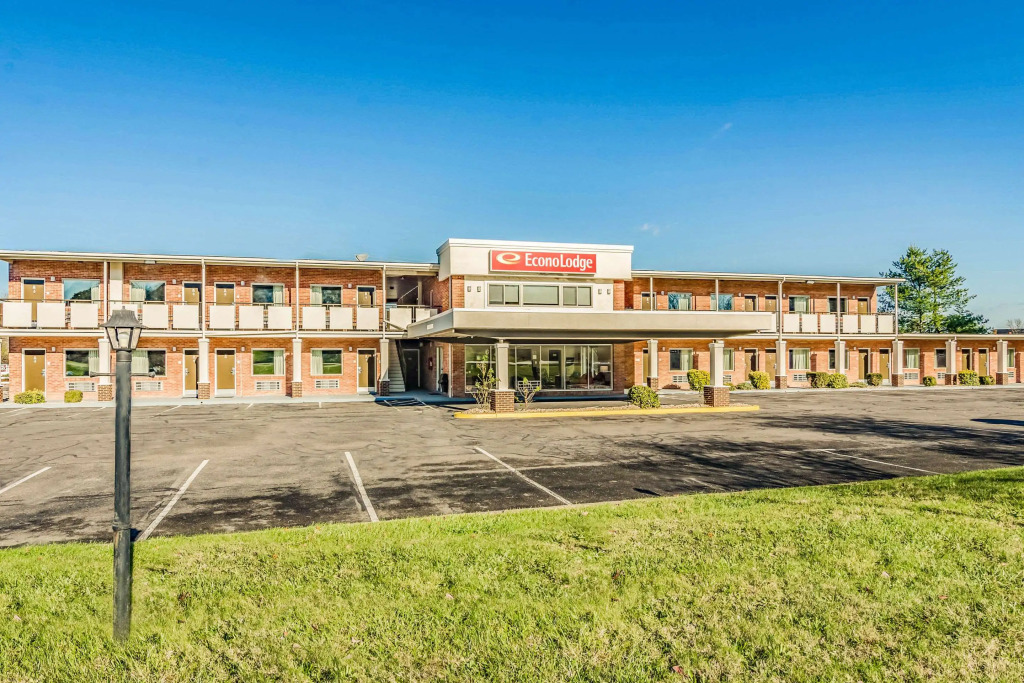 Econo Lodge Lexington Downtown near I-81