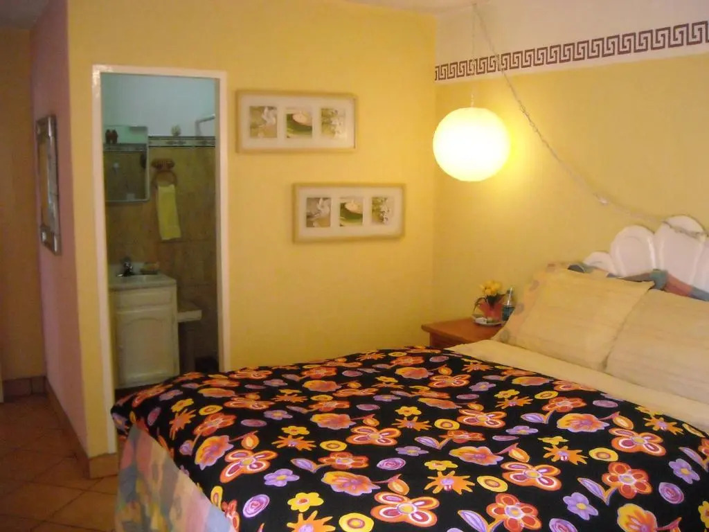 Welcome To Casa OLE Playas de Tijuana 5-Rooms 14-Guests close to Shoping Center & Beach