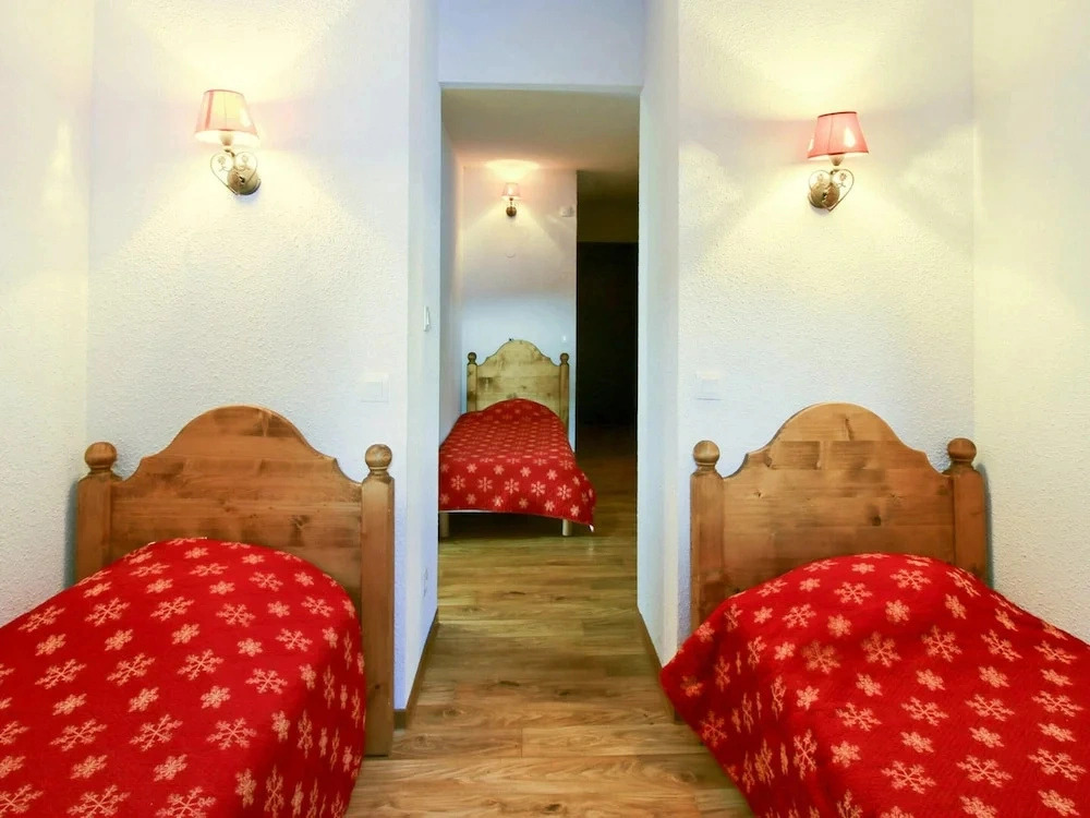 Spacious Alpine Stay for Seven