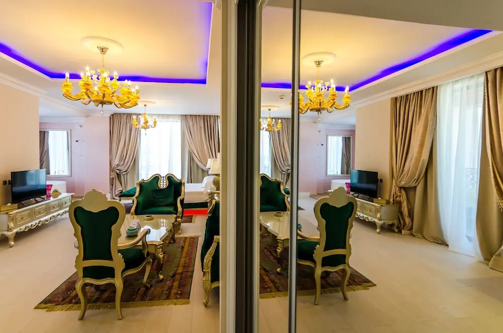 Phoenicia Royal Hotel