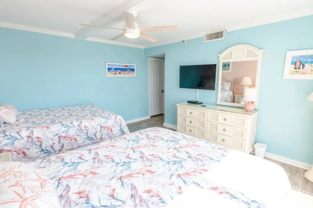 1815 North Hampton, Ocean View Condo With Full Access!! 3 Bedroom Condo