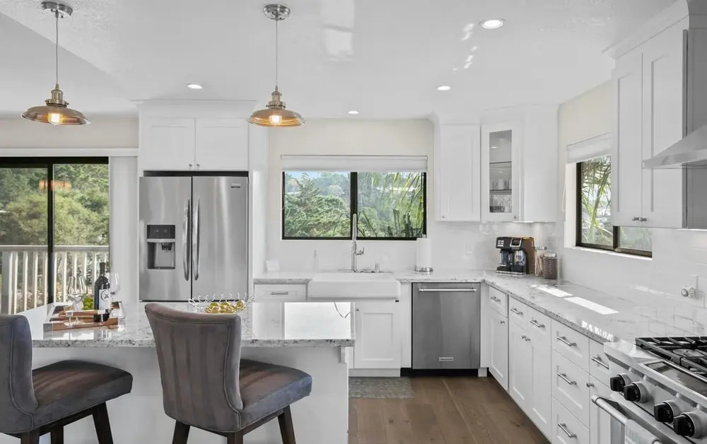 Newly Remodeled 4/4 With Bonus Room! Spectacular Valley Views! Aquarium Passes Available