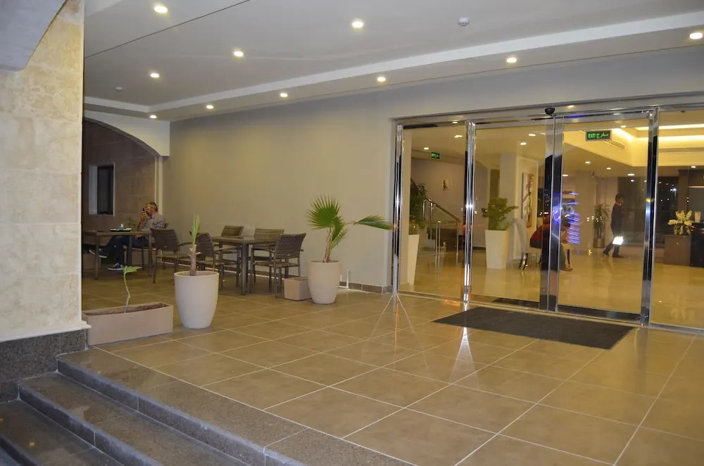 Triple Tree Serviced Apartments