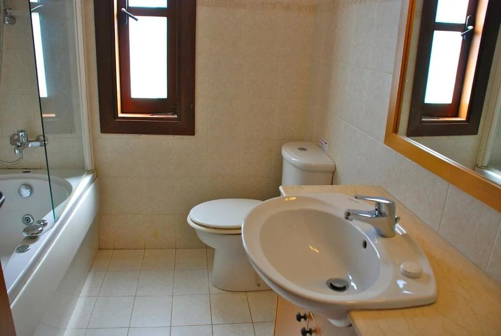 3 BR Villa Limni
