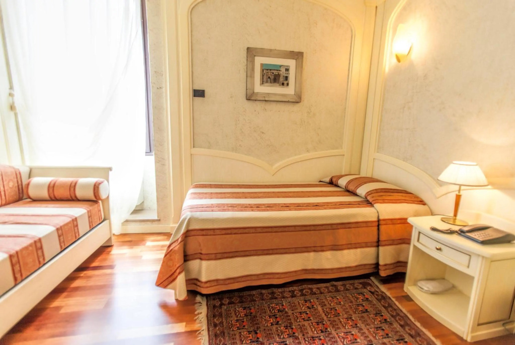 Hotel Colomba dOro