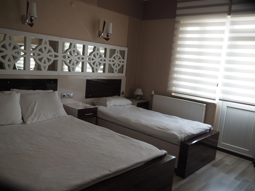 Ozbay Motel