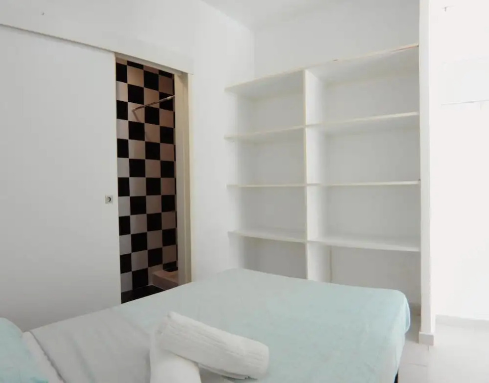 Estudio cercano a Plaza Castilla CBA4