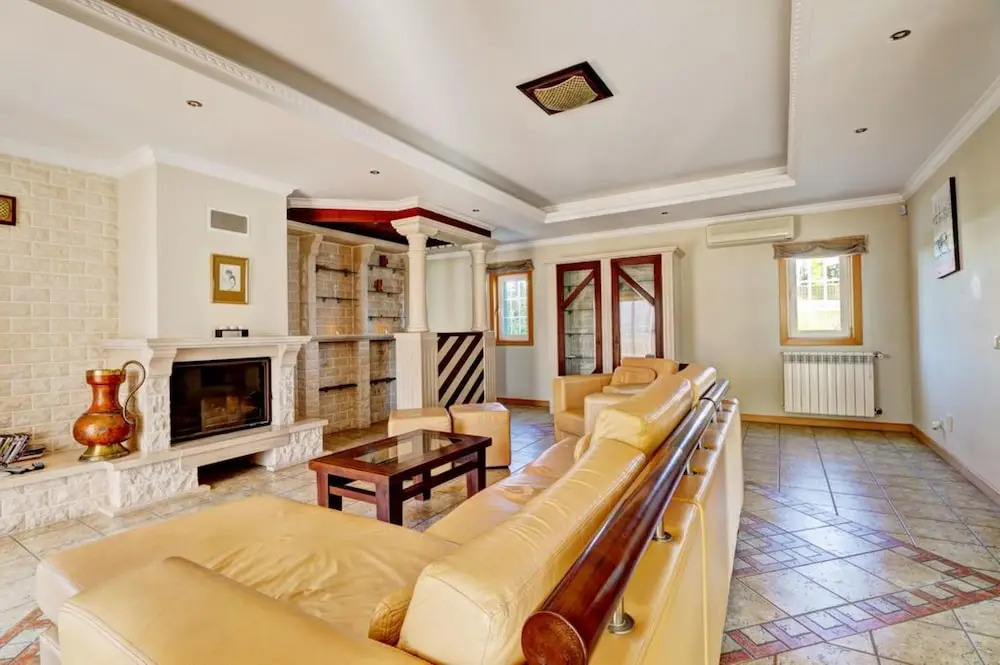 Villa - 5 Bedrooms with Pool and WiFi - 107490