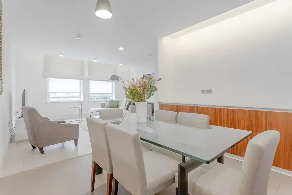 Central London - 2 Beds - Sleeps 4 - Lift