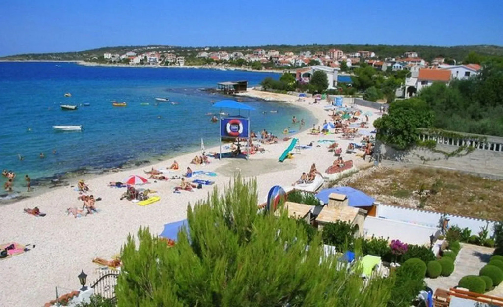 Apartment Josip - with parking: A2 Rogoznica, Riviera Sibenik