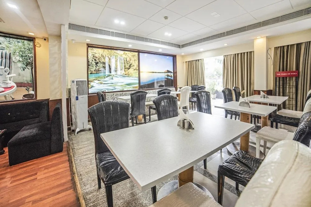 FabHotel BMK GK1
