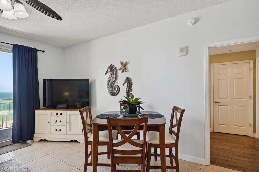 Sterling Reef 202 - 2nd Floor W/uninterrupted Gulf View! Free Fun! Free Gas Card! 2 Bedroom Condo by RedAwning