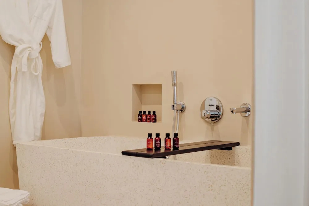 Thymises Boutique Hotel