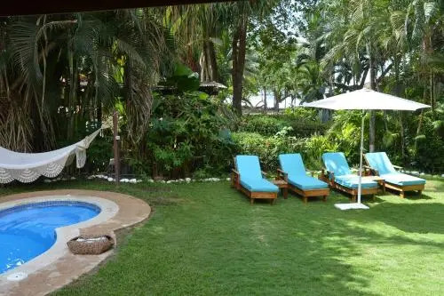 Beachfront Villa Bonita
