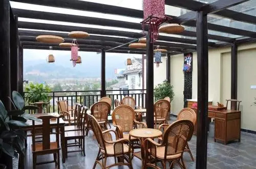 Zhangjiajie Changgongguan Tujia Customs Hotel