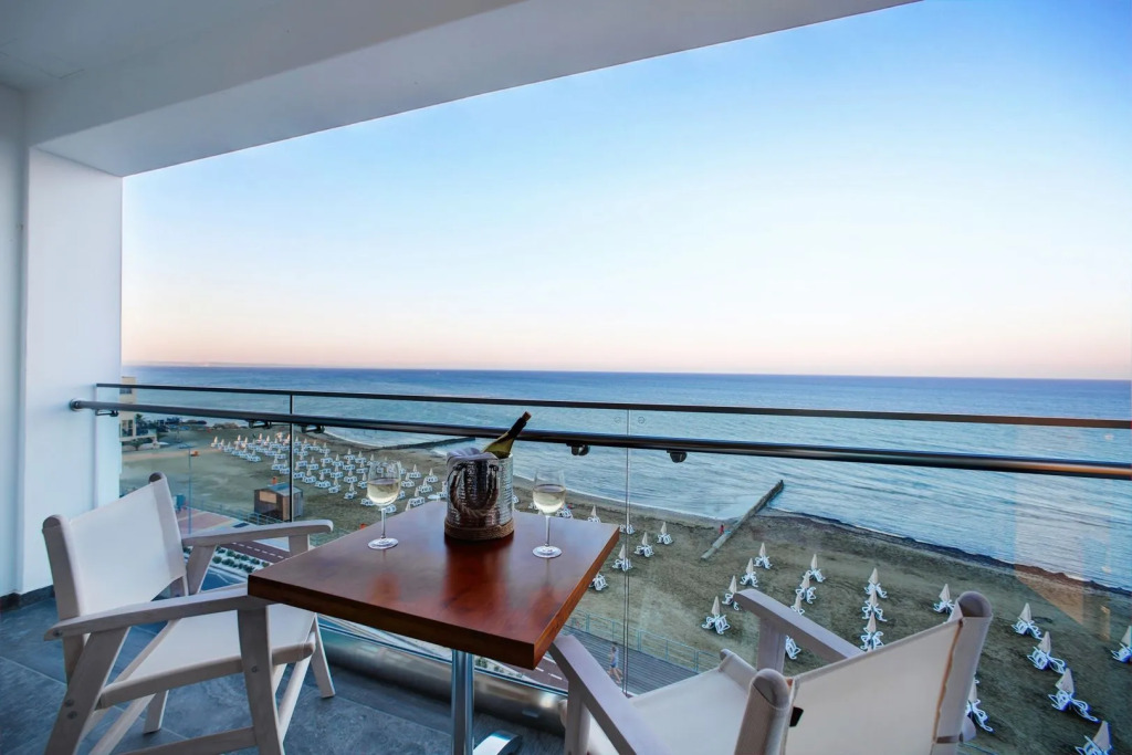 The Ciao Stelio Deluxe Boutique Hotel