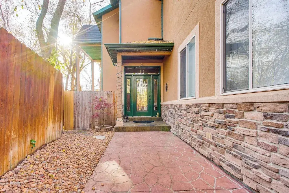 Secluded Home w/ Hot Tub & Mountain Views!