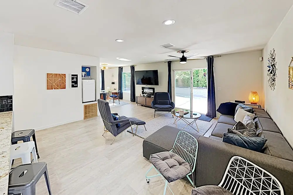 N Blando Home 2387 3 Bedrooms 2 Bathrooms Home