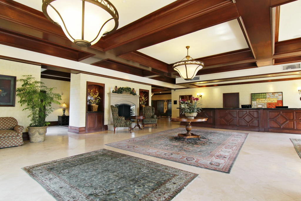 Bay Landing Hotel