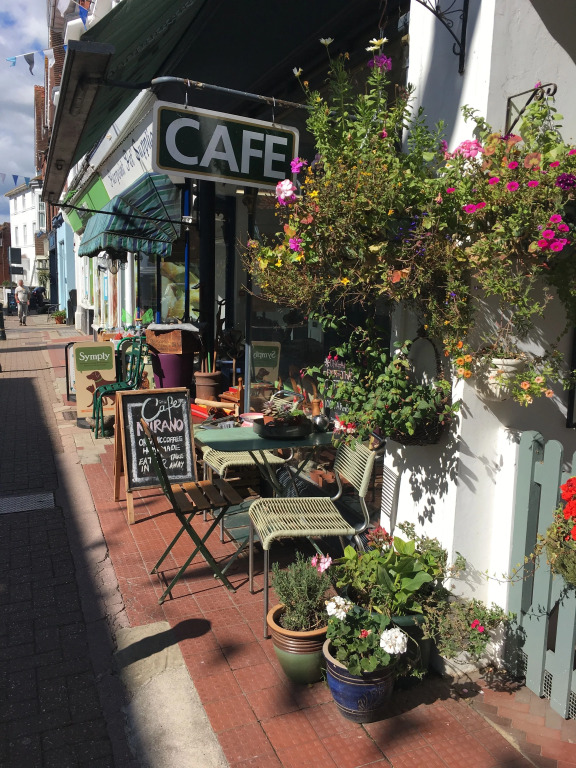 Morleys Rooms - Located in the heart of Hurstpierpoint by Huluki Sussex Stays