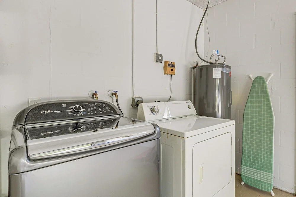 Heated Pool & Dog-friendly Yard! Spring Hill Home