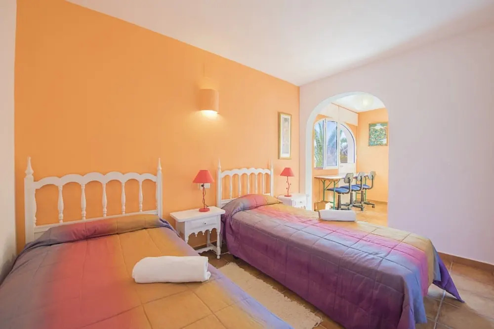 Villa - 5 Bedrooms with Pool, WiFi and Sea views - 104968
