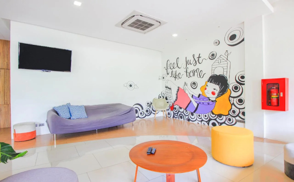 All day hostel @ BTS Bang Chak