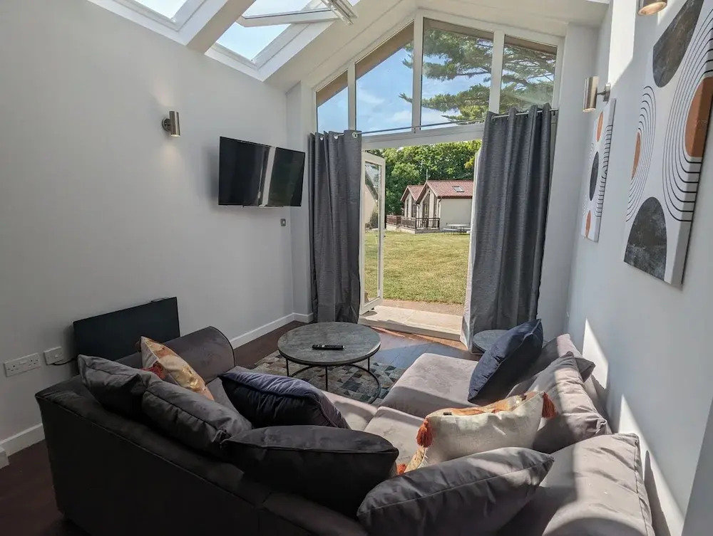 Cozy Two Bedroom Chalet in Sidmouth