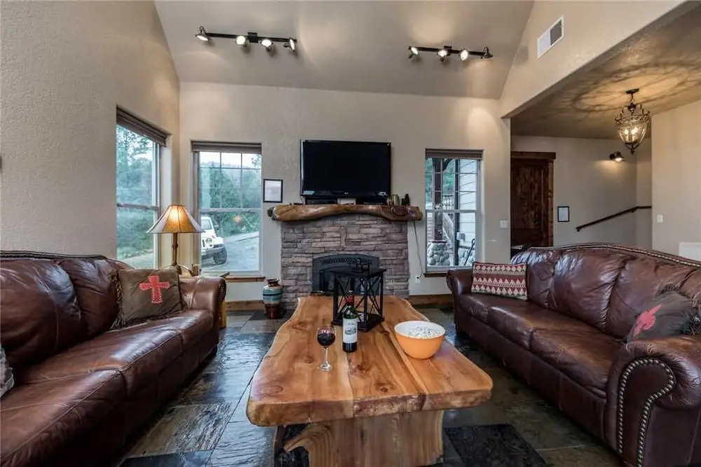 Casa Oso Grande - Four Bedroom Cabin with Hot Tub