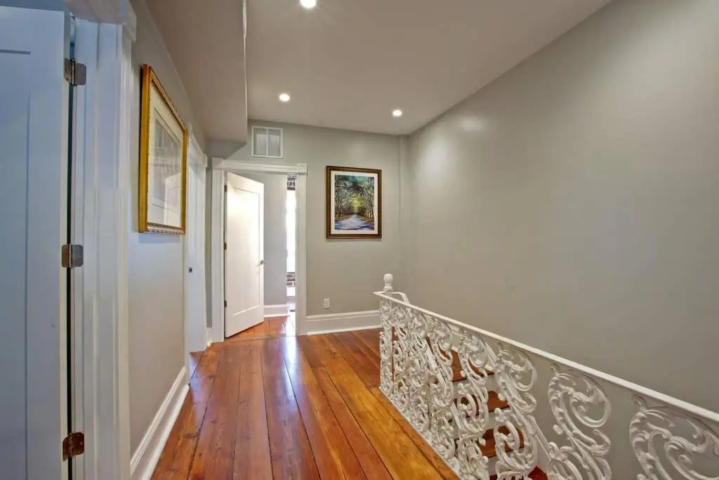 Newly Renovated 4 bed 3 bath and 2 Parking Spots