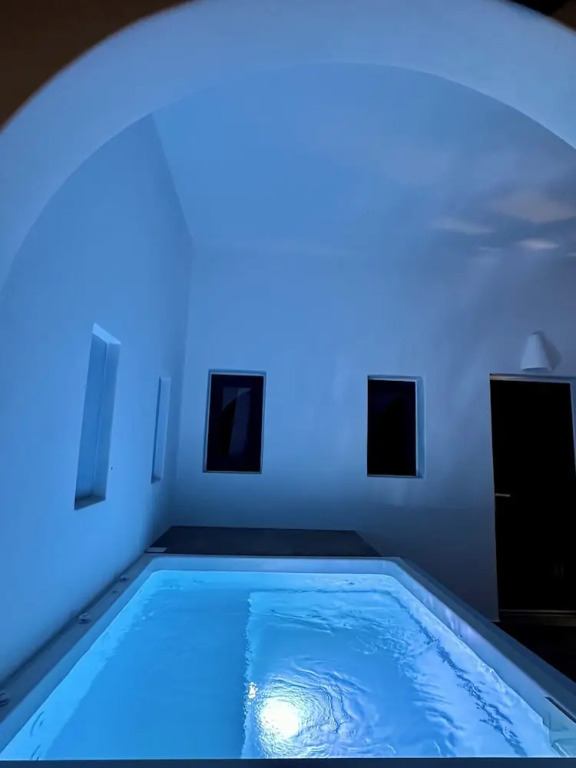 Miracles Suites by Anastasia Princess, Adults Only