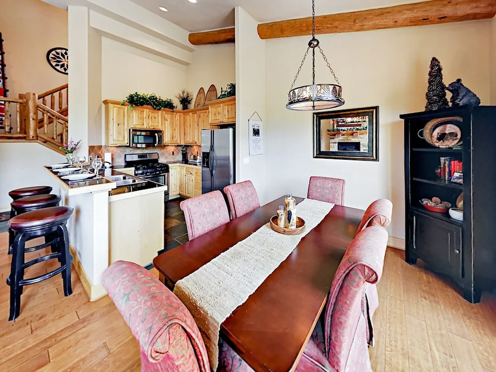 509 Antler Way Townhouse 4 Bedrooms 3.5 Bathrooms Townhouse