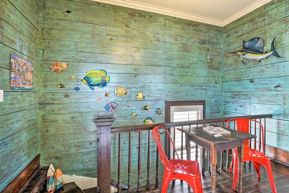 Historic Galveston Hideaway, Walk to the Beach!