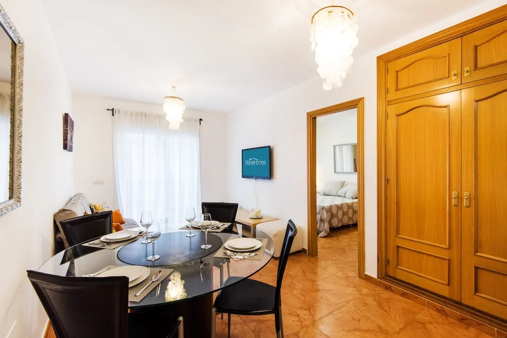 Rentandhomes fuengirola beach apartment