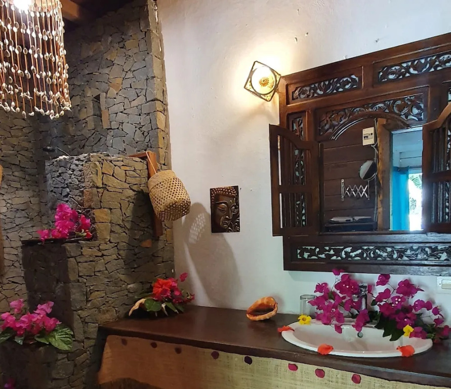 Hotel ECOLODGE LE RAVORAHA