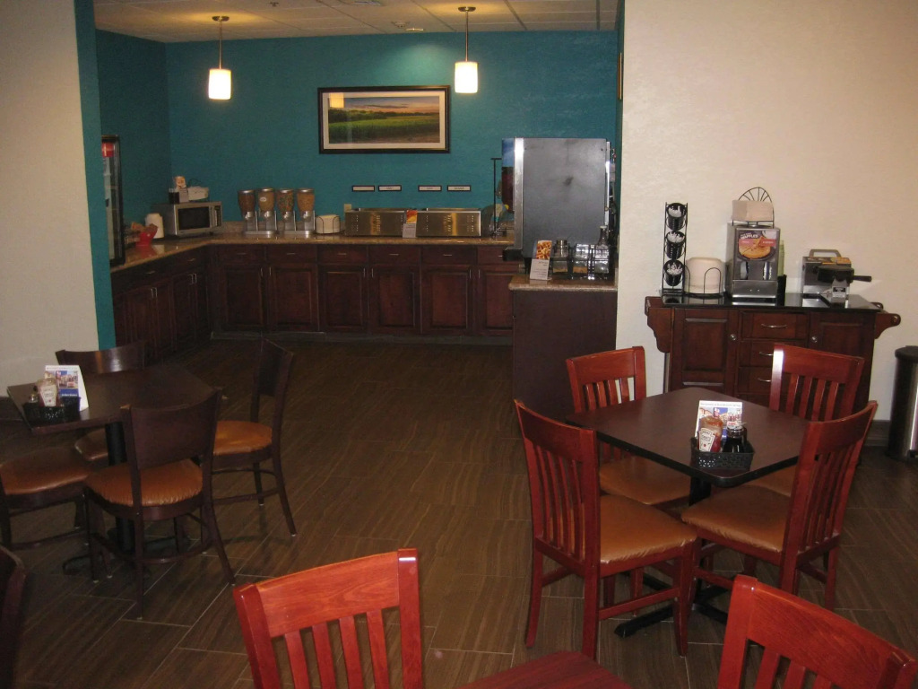 Best Western Plus Springfield Airport Inn