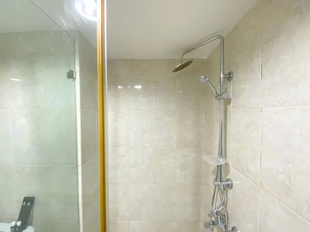 Elegant And Comfortable Studio At Tamansari The Hive Apartment
