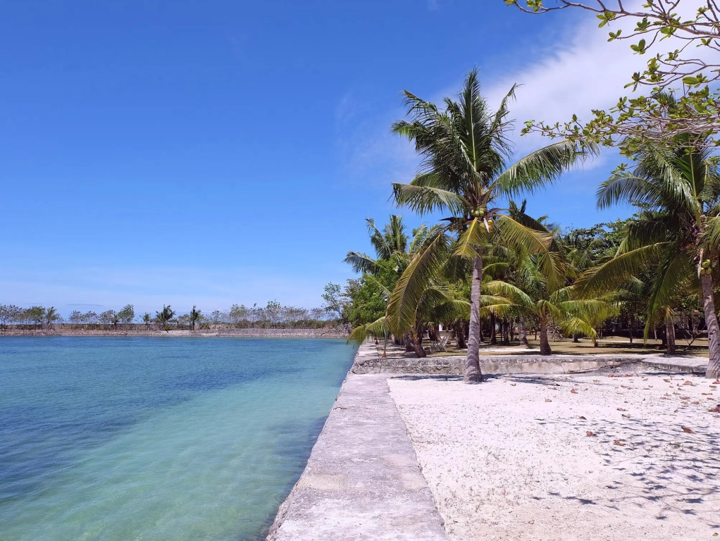Cordova Reef Village Resort
