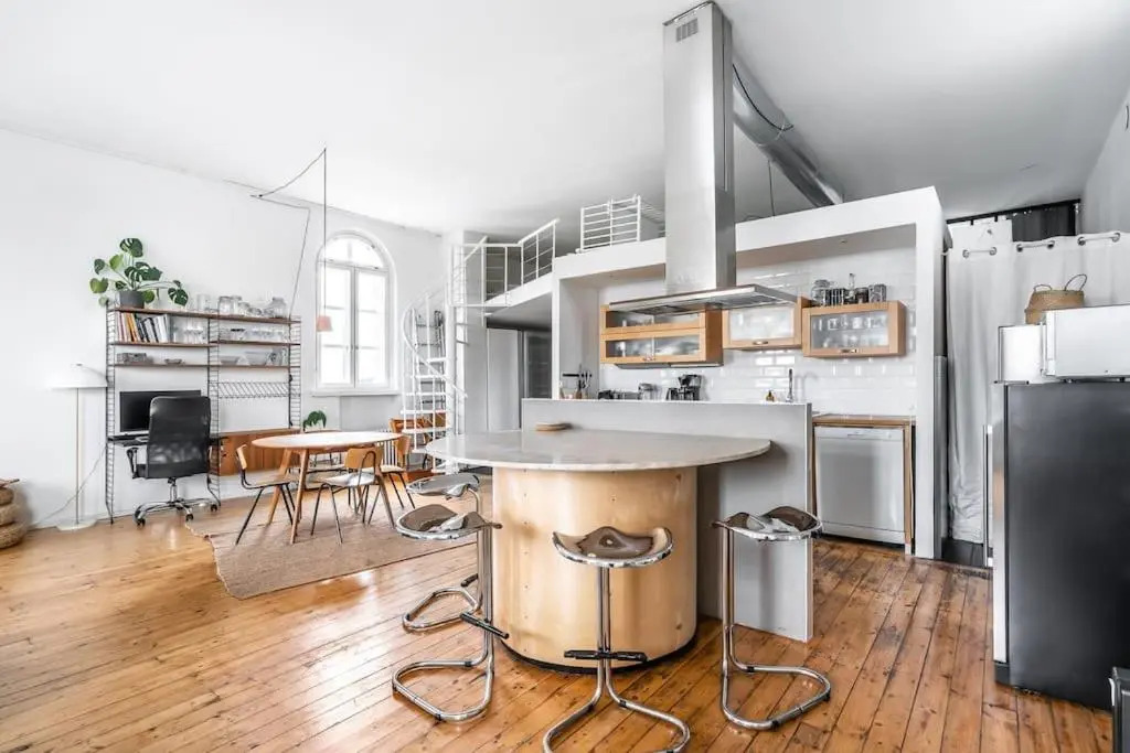 Helsinki Tower Penthouse 1 BR and Loft with 360-degree Views