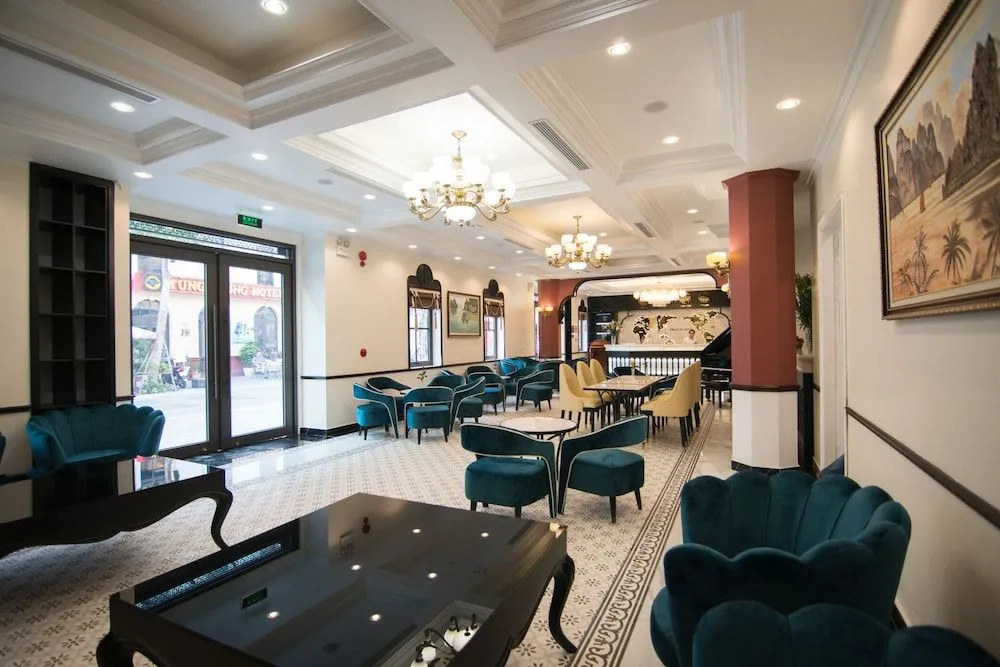 Dragon Hotel