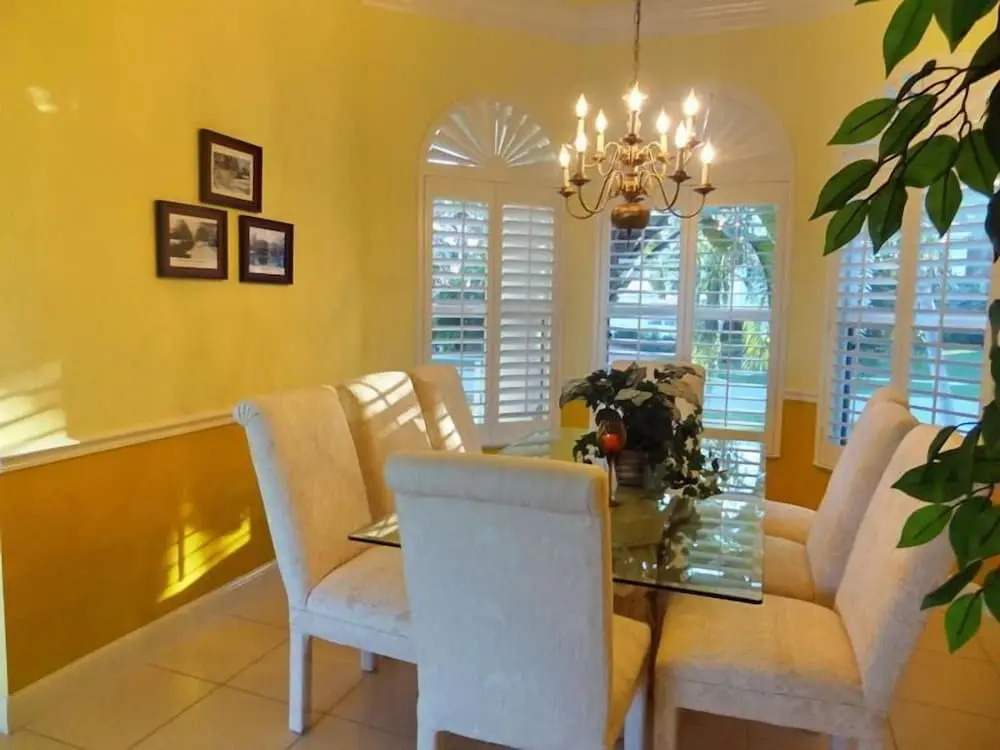 SPIN451 3 Bedroom Holiday Home by Marco Naples Vacation Homes