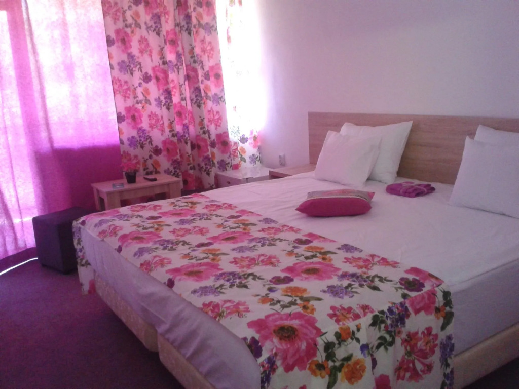 Hotel Semiramis